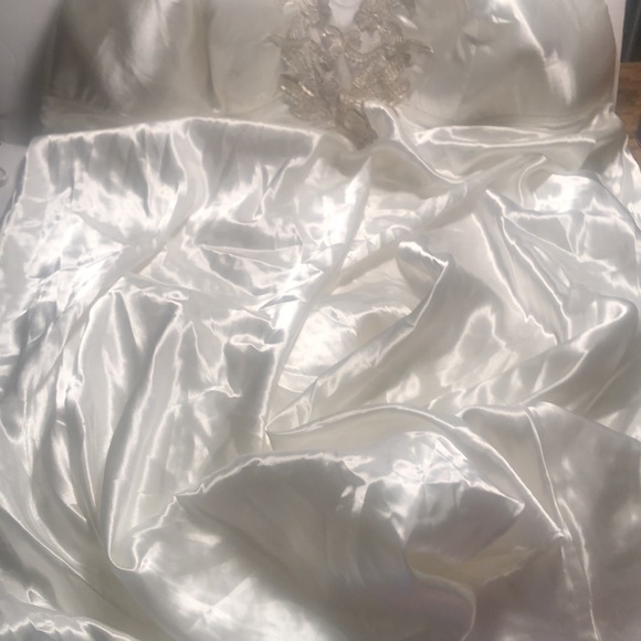 Woman’s elegant romance long slip fairy stretchy gown - Picture 10 of 15